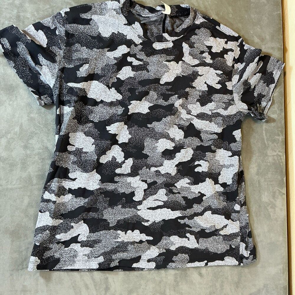Lululemon Boyfriend Tee 10 Heritage Speckle Camo Print Shirt Womens